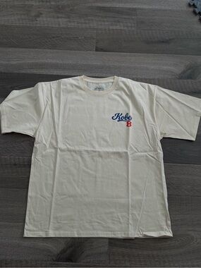 Kobe Bryant #8 LA Dodgers Graphic T-Shirt Cream